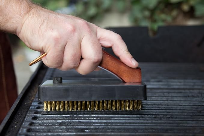 Outset QB47 Rosewood Collection Oversized Grill Brush - Image 4