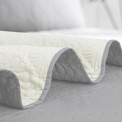 Easy-Going King Size Reversible Quilt Set with 1 Quilt and 2 Pillow Shams, Soft Bed Quilt Cover, Water Resistant Lightweight Microfiber Bedspread, Stain Resistant, Olive Leaf-Light Gray/Ivory