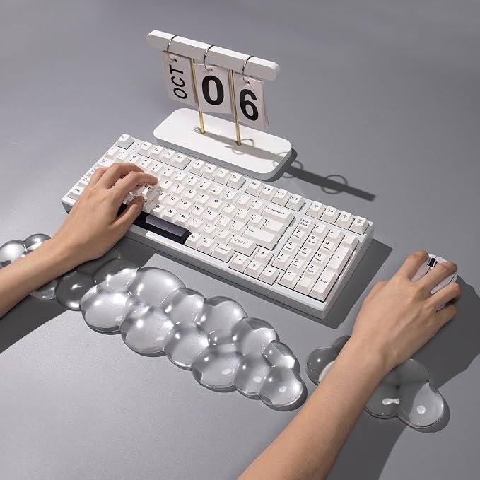 Ergonomic Cloud Gel Keyboard and Mouse Wrist Rest Set – White Clear Wrist Rest - Image 3