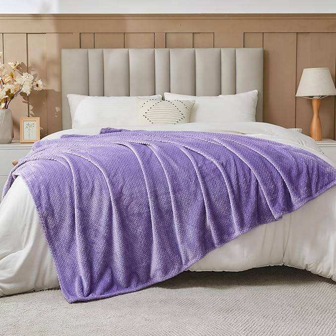 NEWCOSPLAY Super Soft Queen Blanket Lavender Premium Silky Flannel Fleece Leaves Pattern Lightweight Bed Blanket All Season Use (Lavender, Queen(90"x90"))