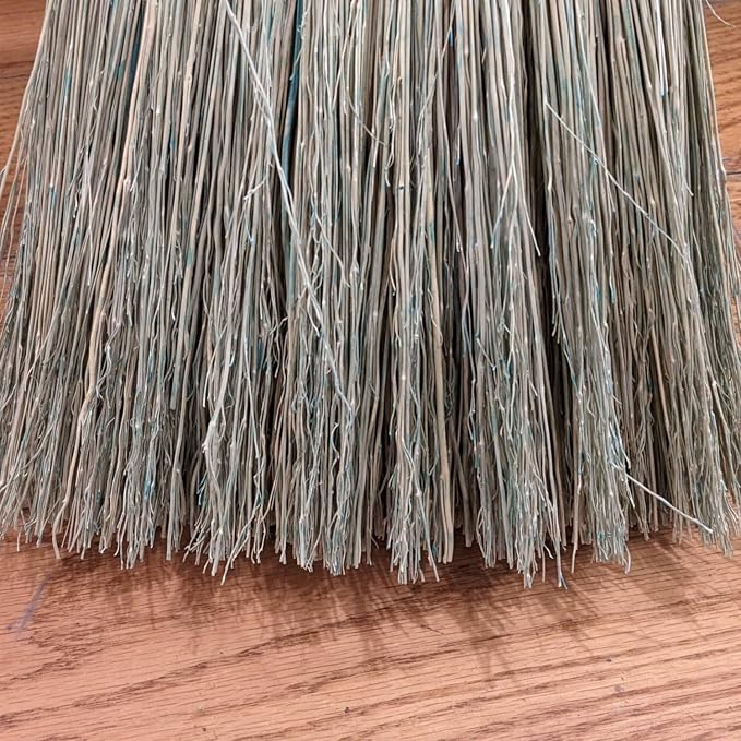 Lehman's Amish Made Barn Broom, Handmade of Corn Straw, Short 32 Inch Long - Image 3