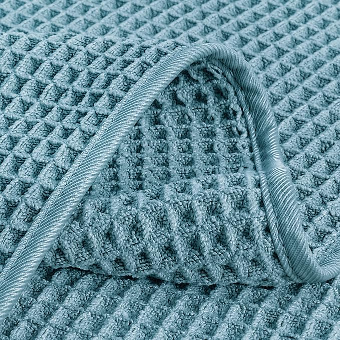 POLYTE 430 GSM Microfiber Lint Free Washcloth Face Towel, 13 x 13 in, 4 Pack - Image 3