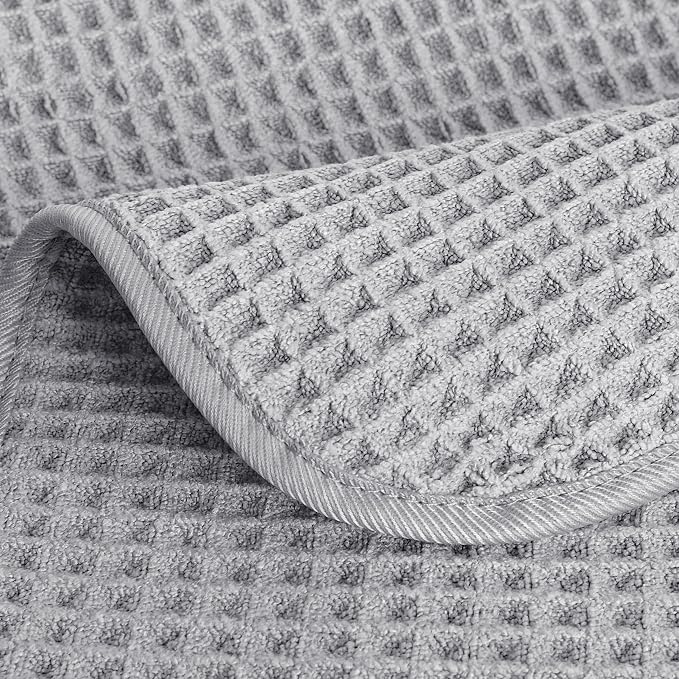 POLYTE 430 GSM Microfiber Lint Free Washcloth Face Towel, 13 x 13 in, 4 Pack - Image 5