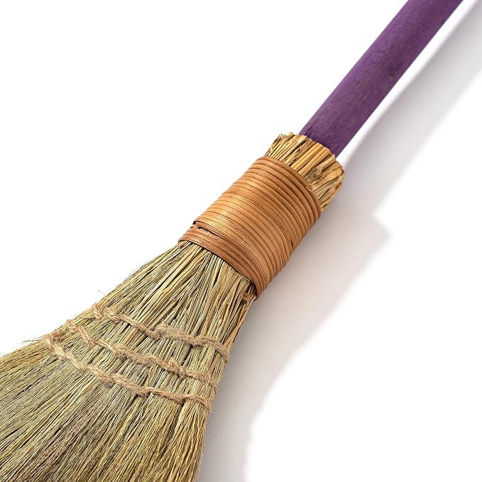 Vietnamese Straw Soft Broom - Image 4