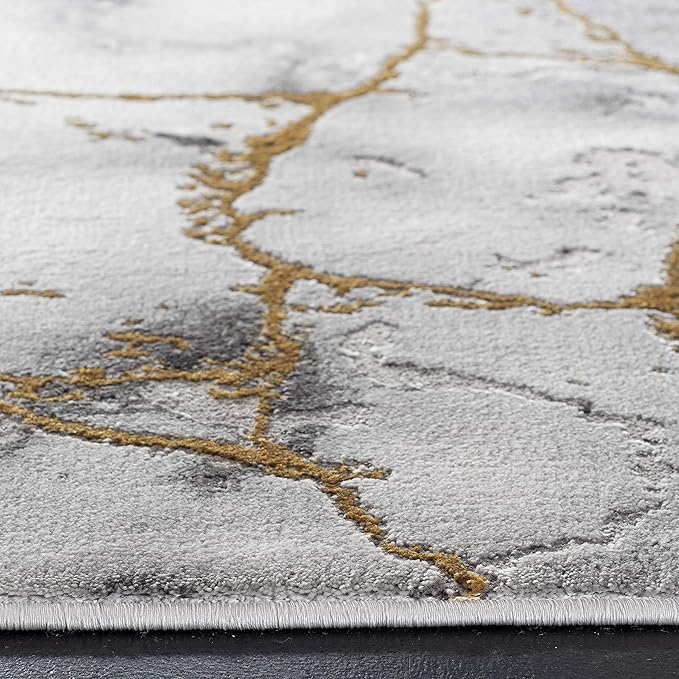 SAFAVIEH Craft Collection Accent Rug - 2' x 3', Grey & Gold, Contemporary Design, Stain Resistant, Ideal for High Traffic Areas in Hallway, Bathroom & Home Office (CFT877F-2)