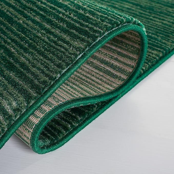 SAFAVIEH Vision Collection Area Rug - 6'7" Round, Dark Green, Modern Ombre Design, Non-Shedding & Easy to Clean, Ideal for Living Room, Bedroom, Dining Space (VSN606Y)