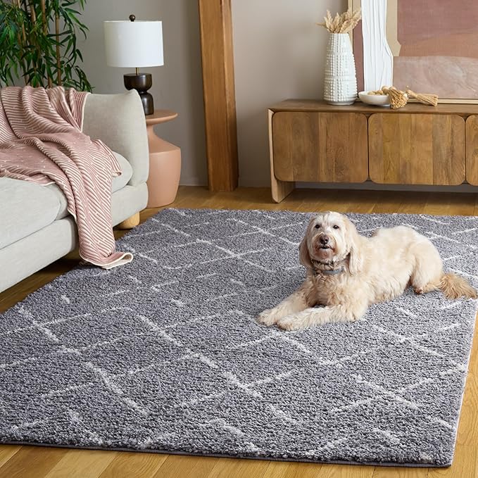 SAFAVIEH Arizona Shag Collection Area Rug - 5'1" x 7'6", Grey & Ivory, Moroccan Boho Design, Non-Shedding & Easy to Clean, Ideal for Living Room, Bedroom, Dining Space (ASG743G)