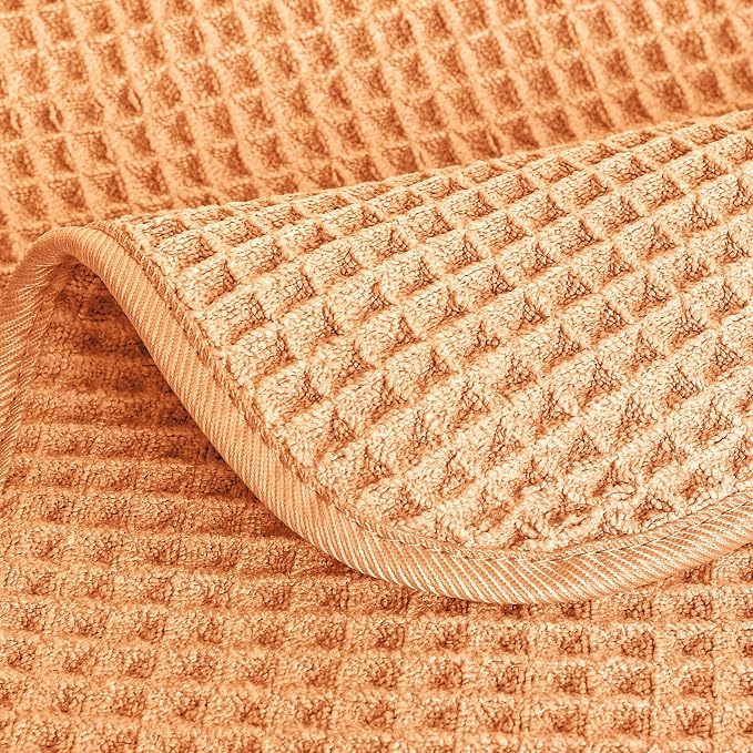 POLYTE 430 GSM Microfiber Lint Free Washcloth Face Towel, 13 x 13 in, 4 Pack - Image 4