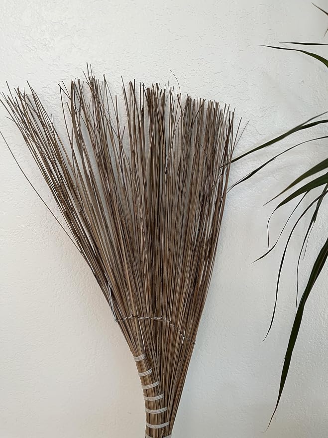 Vietnamese Natural Straw Broom/Handmade Coconut Leaf Broom - Image 6