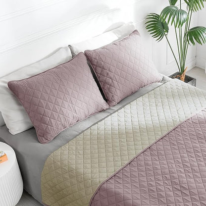 Easy-Going Full/Queen Size Reversible Quilt Set with 1 Quilt and 2 Pillow Shams, Soft Bed Quilt Cover, Water Resistant Lightweight Microfiber Bedspread, Stain Resistant, Pink/Beige