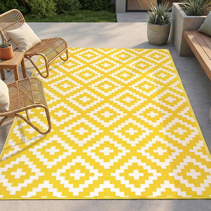 FH Home Outdoor Rug - Waterproof, Fade Resistant, Reversible - Premium Recycled Plastic - Geometric - Patio, Porch, Deck, Balcony - Aztec - Yellow & White Crease Free - 4 x 6 ft