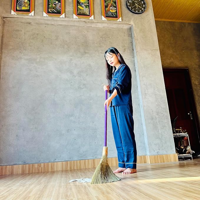 Vietnamese Straw Soft Broom - Image 6