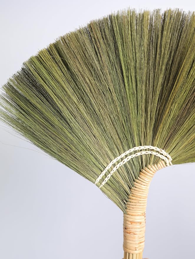 Deluxe Vietnamese Natural Straw Broom /45" Handmade Soft Grass Sweeping Broom - Image 4
