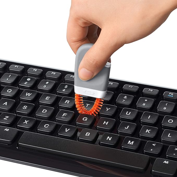 OXO Good Grips Keyboard & Screen Deep Clean - Image 11