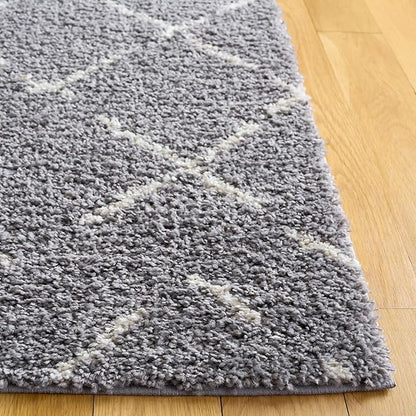 SAFAVIEH Arizona Shag Collection Area Rug - 5'1" x 7'6", Grey & Ivory, Moroccan Boho Design, Non-Shedding & Easy to Clean, Ideal for Living Room, Bedroom, Dining Space (ASG743G)