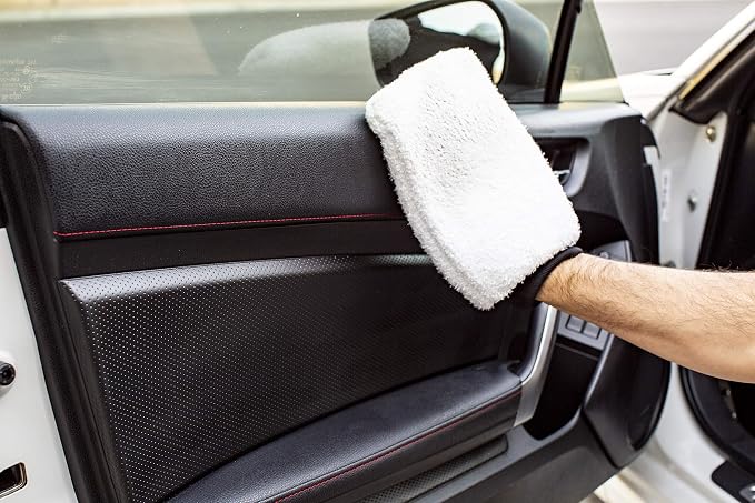 Meguiar's X3002 Microfiber Wash Mitt - Image 10