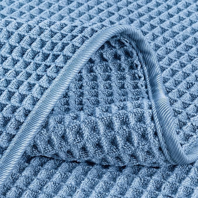 POLYTE 430 GSM Microfiber Lint Free Washcloth Face Towel, 13 x 13 in, 4 Pack - Image 3