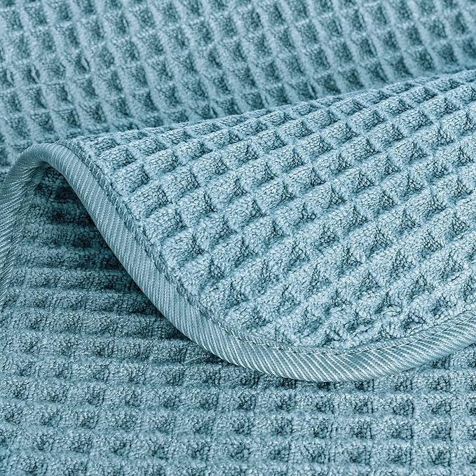 POLYTE 430 GSM Microfiber Lint Free Washcloth Face Towel, 13 x 13 in, 4 Pack - Image 4