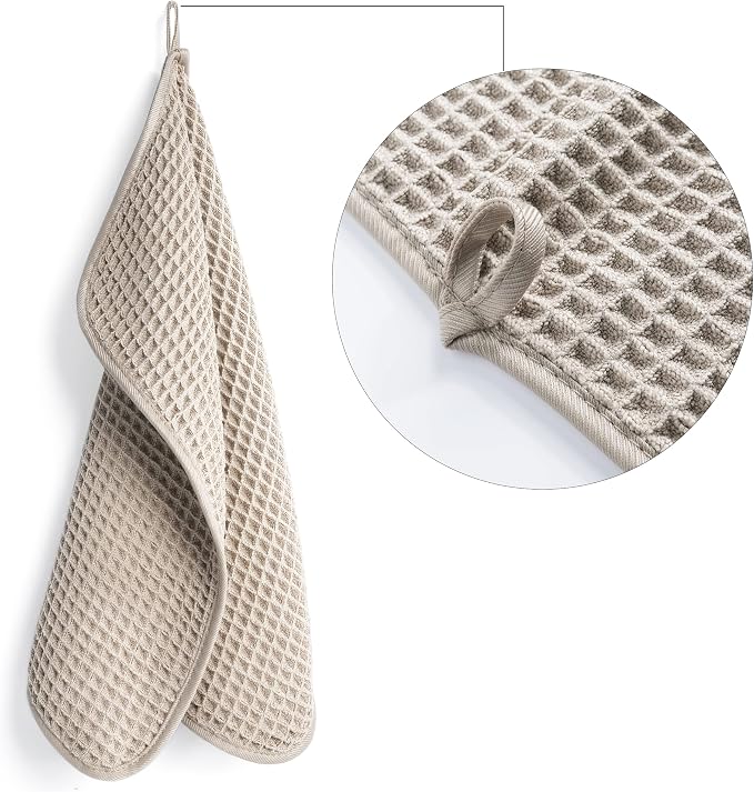 POLYTE 430 GSM Microfiber Lint Free Washcloth Face Towel, 13 x 13 in, 4 Pack - Image 2