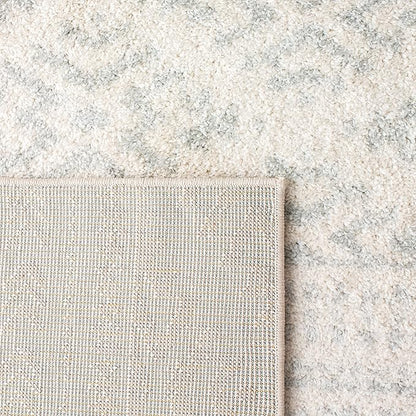 SAFAVIEH Area Rug 8x10 - Tulum Collection - Large - Ivory & Light Grey, Moroccan Boho Tribal Design, Non-Shedding & Easy to Clean, Ideal for Living Room, Bedroom, Dining Space (TUL272G)