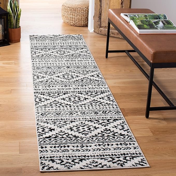 SAFAVIEH Tulum Collection Runner Rug - 2' x 7', Ivory & Black, Moroccan Boho Tribal Design, Non-Shedding & Easy to Clean, Ideal for Living Room, Hallway, Foyer, Entryway, Bedroom (TUL272B)