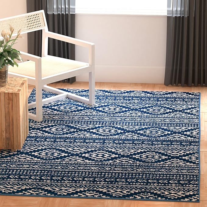 SAFAVIEH Area Rug 4x6 - Tulum Collection - Navy & Ivory, Moroccan Boho Tribal Design, Non-Shedding & Easy to Clean, Ideal for Living Room, Bedroom, Dining Space (TUL272N)