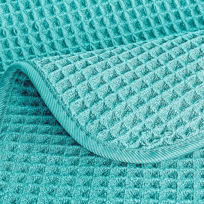 POLYTE 430 GSM Microfiber Lint Free Washcloth Face Towel, 13 x 13 in, 4 Pack - Image 4