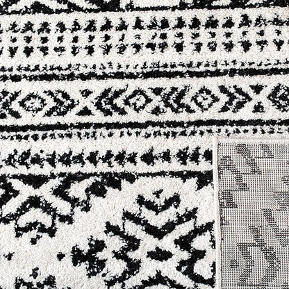 SAFAVIEH Tulum Collection Area Rug - 6'7" Square, Ivory & Black, Moroccan Boho Tribal Design, Non-Shedding & Easy to Clean, Ideal for Living Room, Bedroom, Dining Space (TUL272B)